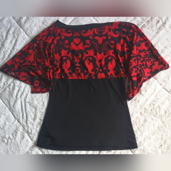 HKR COLLECTION TOP. SIZE M. - Picture 8 of 11